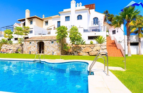 La Herradura House | Wonderful villa for 6 people with pool, A/C, WIFI, TV and terrace