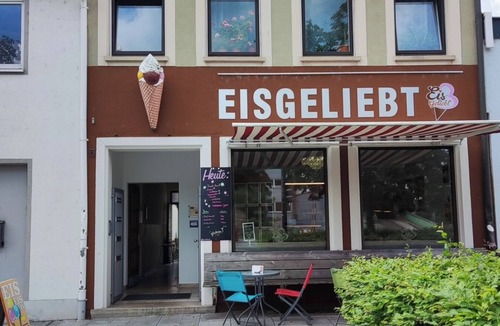 Schweinfurt Apartment | Wonderfully renovated old apartment in the center of Schweinfurt
