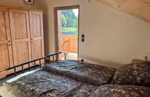 Fischbachau Apartment | Wunderschöne Ferienwohnung mit Berg- und Seeblick