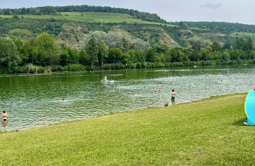 Erlabrunn Apartment | Wunderschöne, Hochwertige Ferienwohnung in Erlabrunn für bis zu 4 Personen