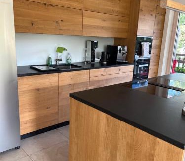 Bad Wiessee Apartment | Wunderschönes 4 Zimmer Apartment mit Seeblick