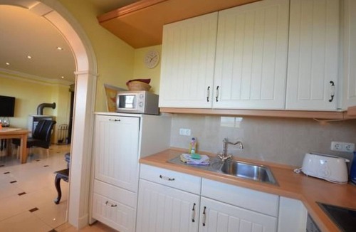 Gross Zicker Apartment | Wunderschönes Appartement mit Garten und Terrasse by Interhome