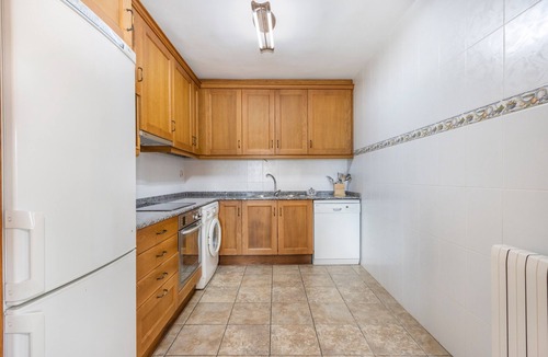 Valle de Lierp Apartment | 'Xisqueta' Apartment with Mountain Views, Private Garden and Wi-Fi