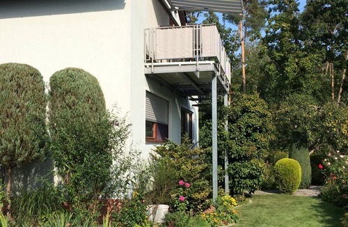 Cadolzburg Apartment | XXL vacation apartment to Nuremberg 10 KM and 5 KM to Playmobilpark Zirndorf,
