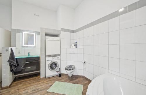 Schafhof Apartment | Yello Homes - Loft - Airport & Messe 6 Betten & Wifi