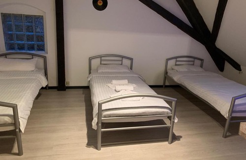 Wossingen Hostel | Zehntscheune Walzbachtal (Wössingen)