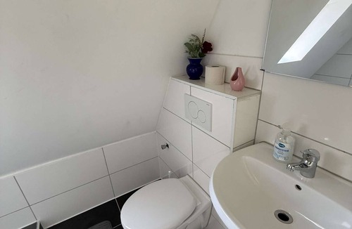 Eicken Apartment | Zentral Gelegenes Apartment am Bunter Garten in Mönchengladbach