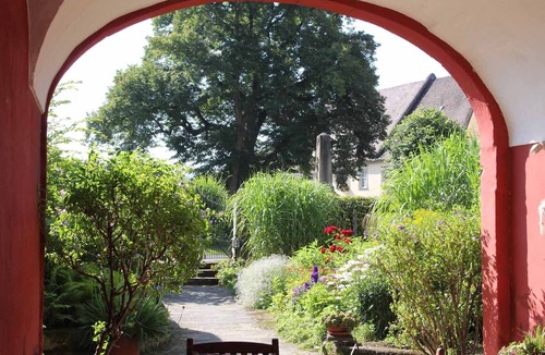 Klosterlangheim Apartment | Zentral gelegene FeWo für 2-4 Personen