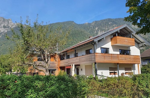 Bad Reichenhall Apartment | Zentrale und gemütliche Dachgeschoss Wohnung
