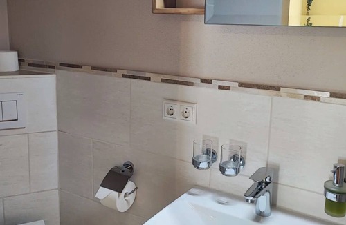 Hoslwang Apartment | Zimmer Sonnentor, Südseite mit Balkon, 1. Etage, 19 qm