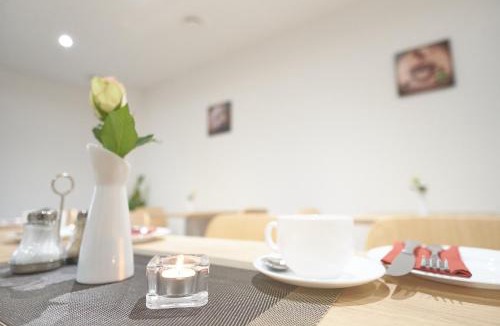 Aichach Bed & Breakfast | Zur Friedenseiche