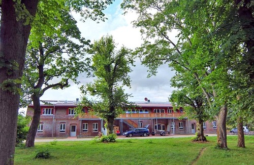 Schwerin House | Zweibettzimmer 1 - Blau - Urlaub auf dem Biohof