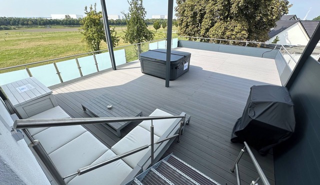 150 | Hot Tub | Roof Terrace | Beautiful view