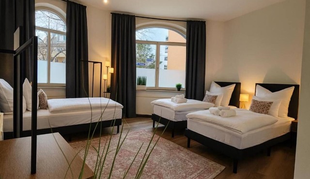 170m2 Apartment bis zu 15 P. 1min UBahn