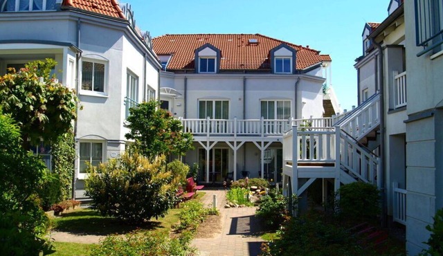 2 Am Stadtwald Modern retreat