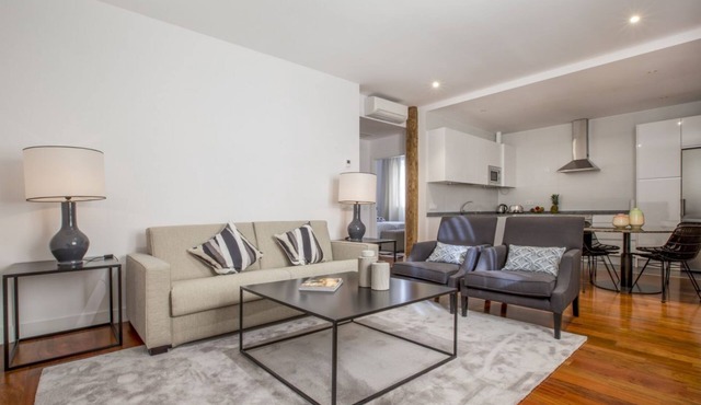 2 Bedroom Apartment - Chueca