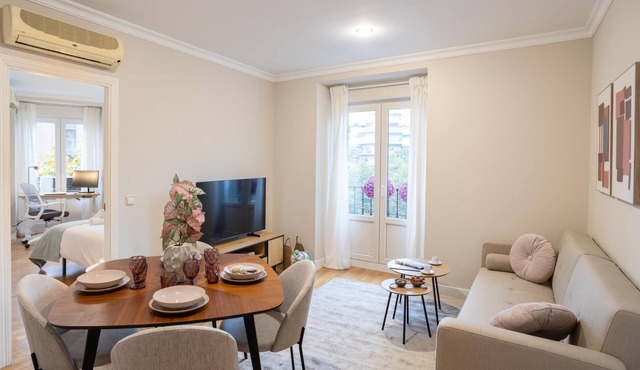 2 bedroom apartment in Chamberí