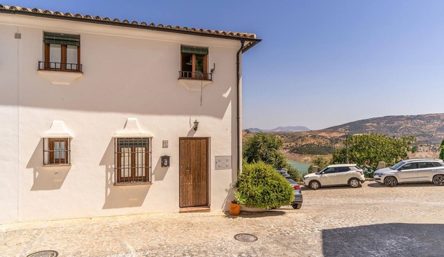 2 bedroom cozy home in Zahara de la Sierra