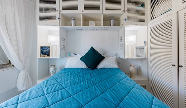 2 Room Apartment - 5 minutes to Costa da Caparica Beach and Bars