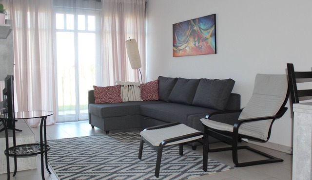 2 room apartment, north-facing terrace, close to the beach & WLAN for up to 3 people with dog
