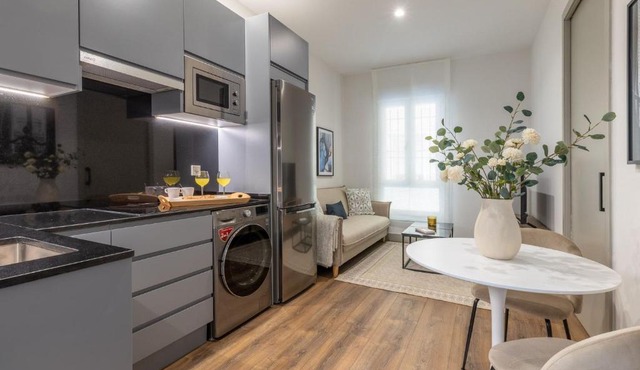 2 single beds in Chamberi