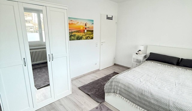 #2 Top room: central & comfortable, shared bathroom