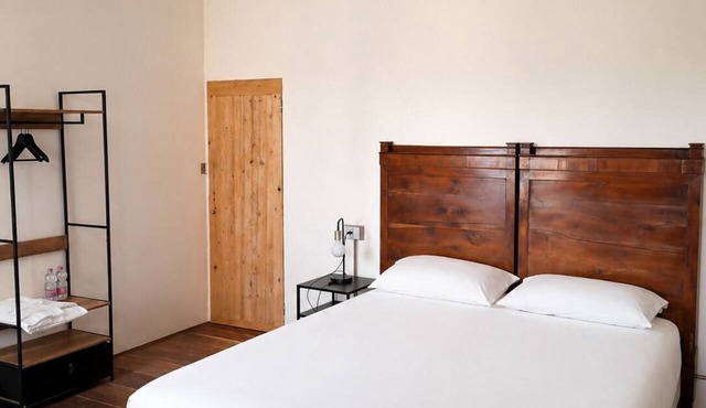 210 - Bishop's Room
