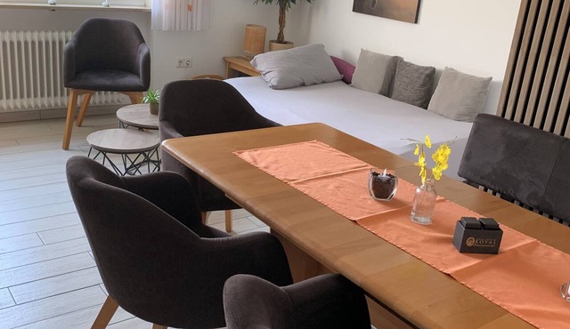 3-room vacation apartment, 64 square meters, with private parking in Ötlingen 79576, Weil am Rhein, near Basel/A5; accommodates up to 6 people