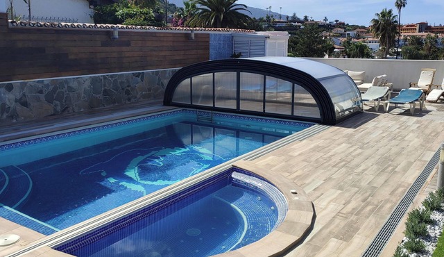 4 Bedroom Villa Puerto de la Cruz/Private Pool & Jacuzzi/WiFi