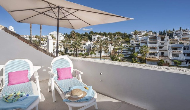 5 Star Luxury The Ivy Penthouse In walking distance of puerto banus shops