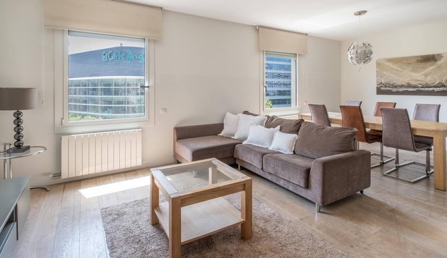 996 Av. Diagonal City Centre Apartment