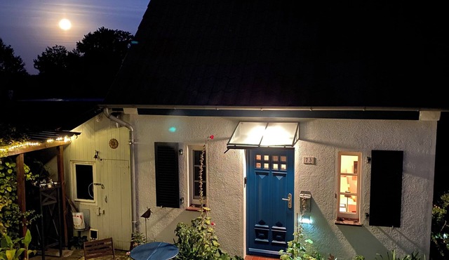 A comfortable, cozy tiny house in a quiet location on the edge of the village