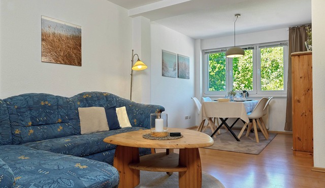 App. Seeblick 10 - directly on the Schwarzer Busch.