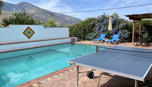 A luxurious mountain retreat with private terrace, bbq & pool