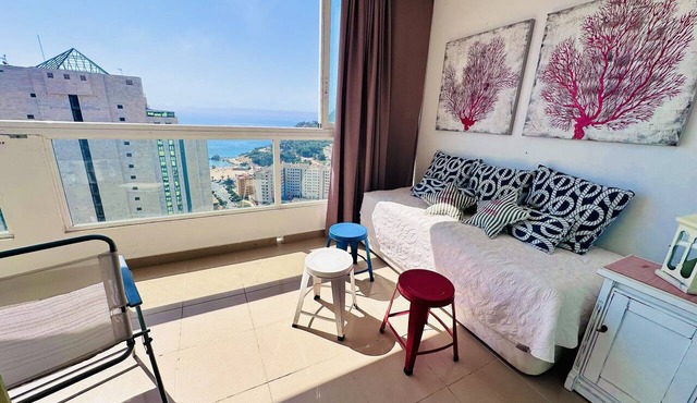 A823 - Fantastic apartment in the best urbanization in la Cala