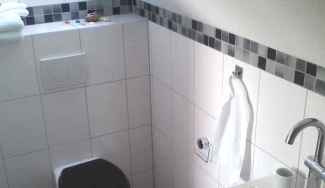air-conditioned attic apartment in RE-Nord