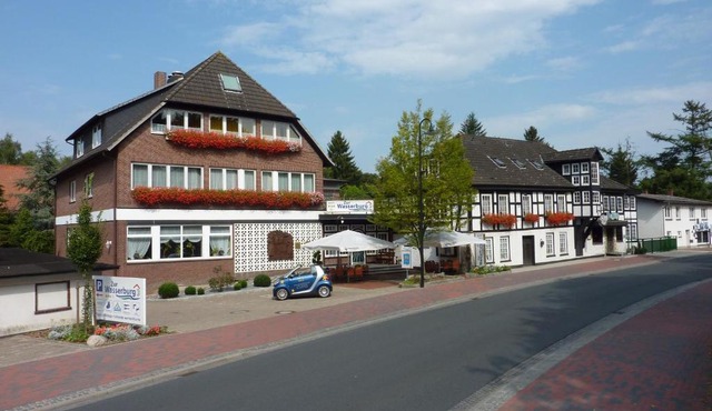 Akzent Hotel Zur Wasserburg - Hotel Garni bed & breakfast