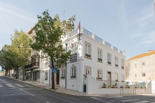 Almada Villa