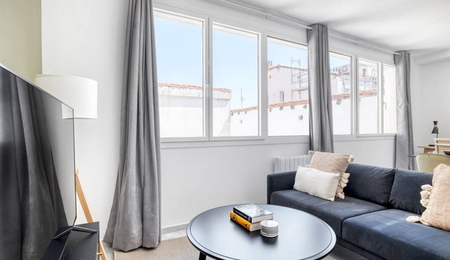 Amazing Chueca 1BR, in the heart of Madrid, by Blueground