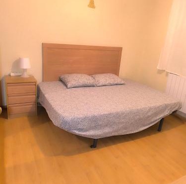 Amplia habitación en buena ubicación