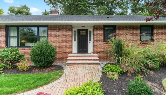 Andover in-town, upscale furnished home, single level living & 2-car garage