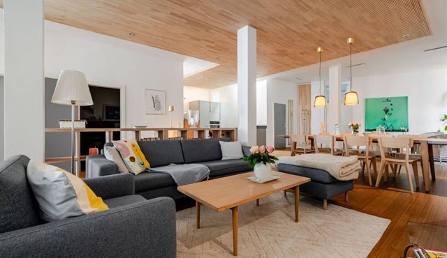 ANTONIUS ART LOFT - stylish living in the heart of the old town