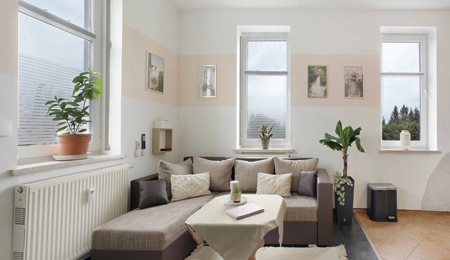 Apartment 'Fewo Zum Alten Bahnhof' with Wi-Fi