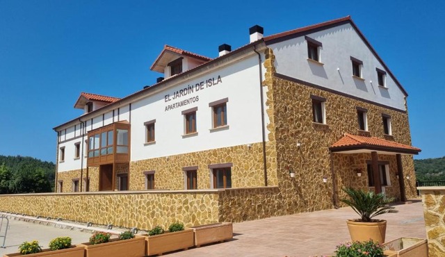 Apartamentos El Jardín de Isla