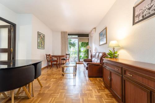 Apartamentos Goya - Apartamento de 2 Dormitorios en Madrid Centro
