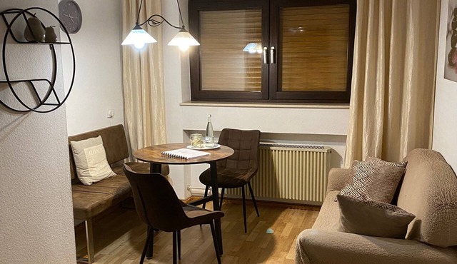 Apartment '4' with Mountain View, Shared Terrace and Wi-Fi