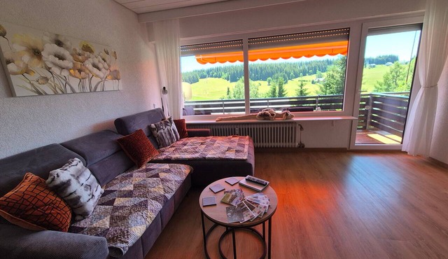 Apartment 'Vacation in Schönwald' – Mountain View, Balcony, Wi-Fi, Modern Amenities