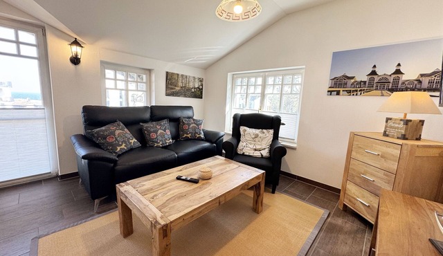 Apartment 04 with fireplace, balcony & sea view - A: Haus Strandkiefer - close to the beach