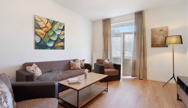 Apartment '2' with Private Terrace, Shared Garden and Wi-Fi