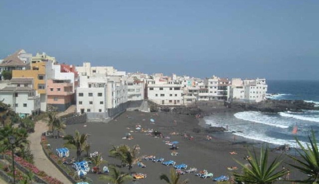 Apartment 3 right by the sea in Punta Brava on the north coast of Tenerife